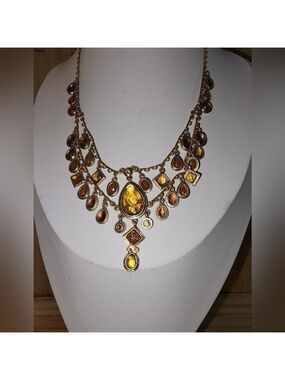 Vida Jewels Vintage Goldtone Yellow Teardrop Jewel Necklace 16"+2"
